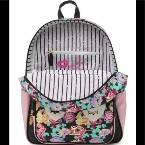 🥰Adorable Betsey Johnson 🌺 Quilted 🐈‍⬛ Backpack - Picture 5 of 14